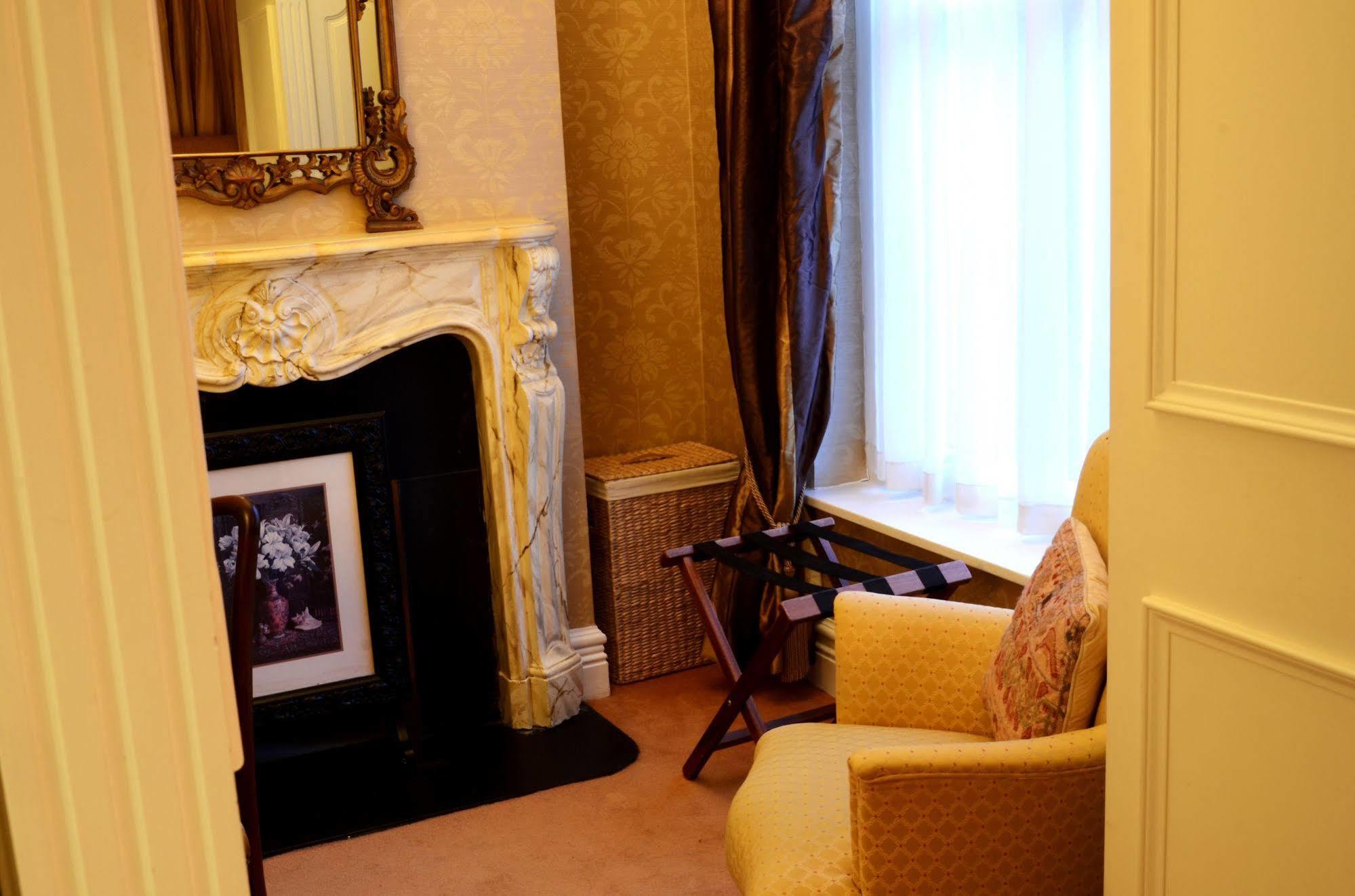 Butlers Townhouse Hotel ดับลิน ภายนอก รูปภาพ